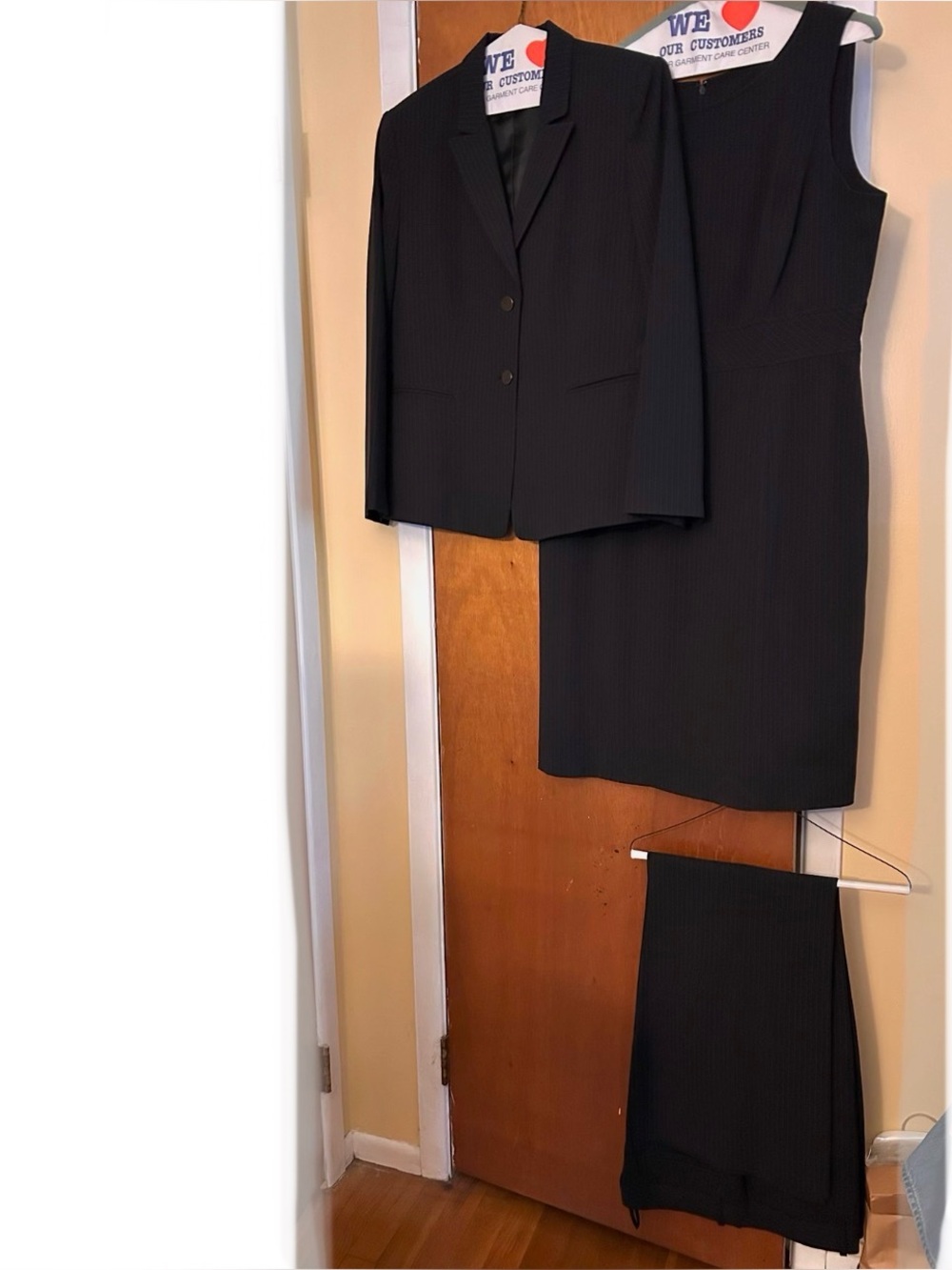Classic Women’s Dark Gray Black Pinstripe Suit 3-pc Set Blazer Dress Pants 16